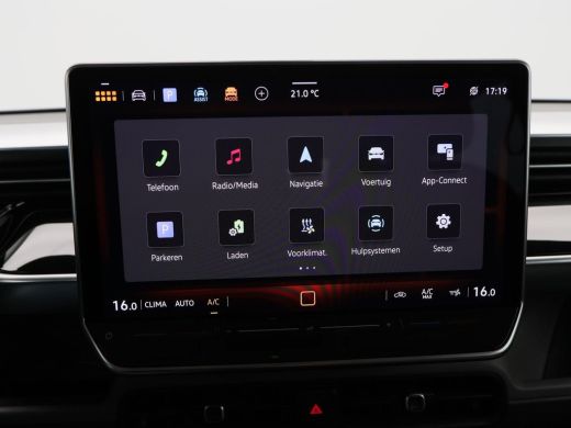 Volkswagen ID. Buzz Pro 86 kWh 286 Pk LWB 7 Persoons | Cruise Control | CarPlay | Climatronic | Navigatie | 19 Inch |... ActivLease financial lease