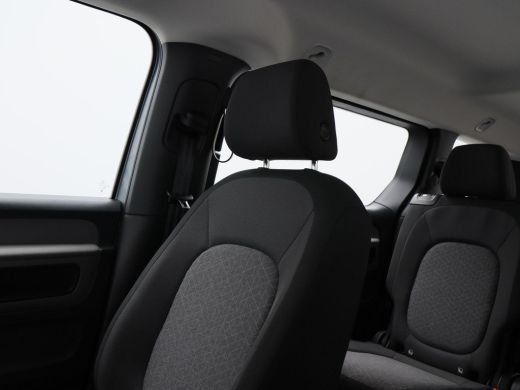 Volkswagen ID. Buzz Pro 86 kWh 286 Pk LWB 7 Persoons | Cruise Control | CarPlay | Climatronic | Navigatie | 19 Inch |... ActivLease financial lease