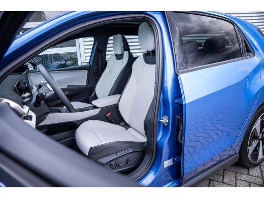 Volkswagen ID. Polo Style First Edition 52kwh | 360 graden camera (Area View) | Apple Carplay/Android Auto|telefoonin... ActivLease financial lease