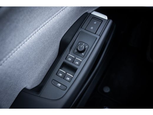Volkswagen ID. Polo Style First Edition 52kwh | 360 graden camera (Area View) | Apple Carplay/Android Auto|telefoonin... ActivLease financial lease