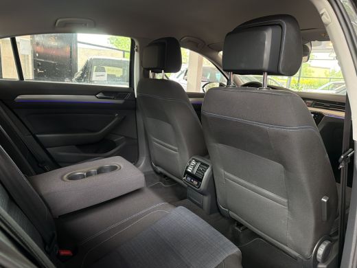 Volkswagen Passat GTE 218PK DSG HYBRID BUSINESS SPORT IQ-LED/NAVI/CAMERA/TREKHAAK ActivLease financial lease