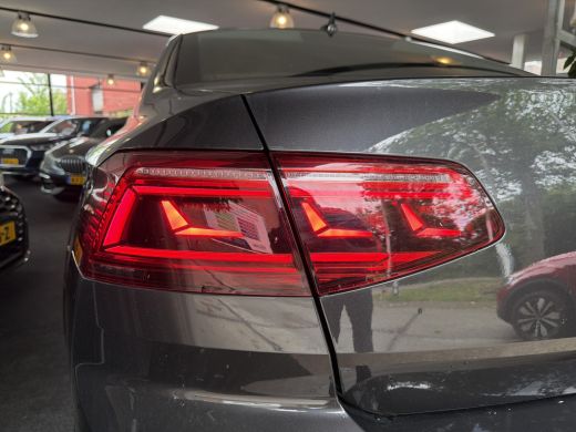 Volkswagen Passat GTE 218PK DSG HYBRID BUSINESS SPORT IQ-LED/NAVI/CAMERA/TREKHAAK ActivLease financial lease