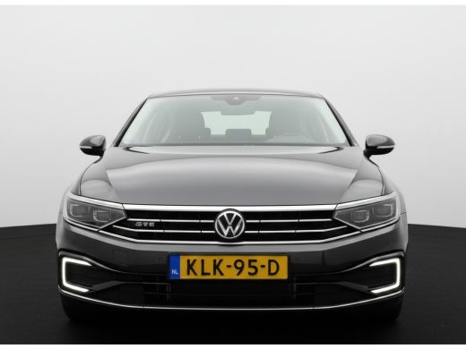 Volkswagen Passat GTE 218PK DSG HYBRID BUSINESS SPORT IQ-LED/NAVI/CAMERA/TREKHAAK ActivLease financial lease