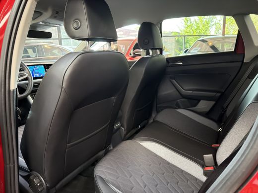 Volkswagen Taigo TSI 115PK DSG LIFE EDITION CAMERA/VIRTUAL/CARPLAY/ FABRIEKS GARANTIE ActivLease financial lease