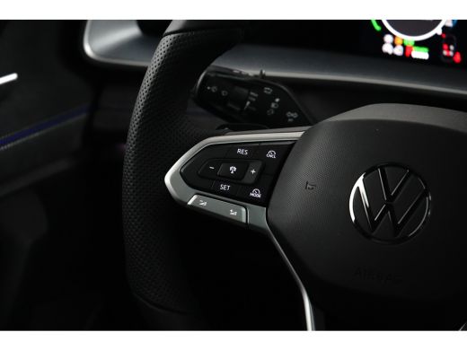 Volkswagen Tayron 1.5 TSI eHybrid R-Line 272PK | Pano Dak | IQ Light l Camera |  Cruise cont adapt | App connect | ... ActivLease financial lease
