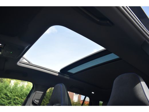 Volkswagen Tayron R-Line Edition | TREKHAAK | STOEL.MASSAGE | STUUR + STOEL VERW. | SCHUIFDAK | CAMERA | APP.CONNEC... ActivLease financial lease