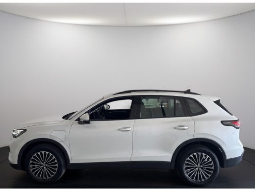Volkswagen Tiguan 1.5 TSI 204PK eHybrid DSG LIFE 360&deg;CAMERA/HARMAN-KARDON/HEAD-UP/TREKHAAK *Fabrieksgarantie 2030* ActivLease financial lease
