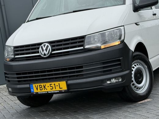 Volkswagen Transporter 2.0 TDI / L2H1 / DUBBELE CABINE / TREKHAAK / 1e EIG. / CRUISE / AIRCO / ISOFIX ActivLease financial lease