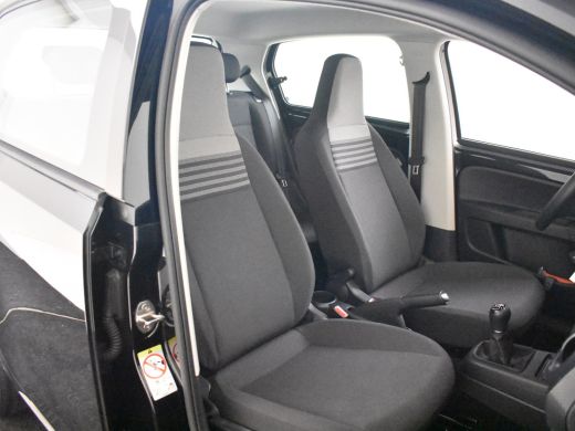 Volkswagen up! 1.0 | Achteruitrijcamera | Cruise control | Multifunct. Stuurwiel Leder l Parkeersensoren l ActivLease financial lease