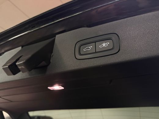 Volvo  V60 T6 AWD Recharge Plus Dark | Schuifdak | Adaptieve Cruise Control | Stoelverwarming voor+achter | ... ActivLease financial lease
