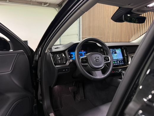 Volvo  V60 T6 AWD Recharge Plus Dark | Schuifdak | Adaptieve Cruise Control | Stoelverwarming voor+achter | ... ActivLease financial lease