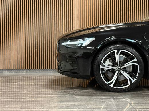Volvo  V60 T6 AWD Recharge Plus Dark | Schuifdak | Adaptieve Cruise Control | Stoelverwarming voor+achter | ... ActivLease financial lease