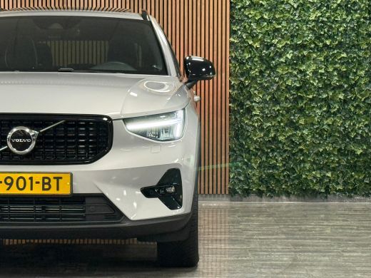 Volvo  XC40 T5 Recharge Ultimate Dark | Trekhaak | Schuifdak | Harman Kardon | Parkeercamera | All Season ban... ActivLease financial lease