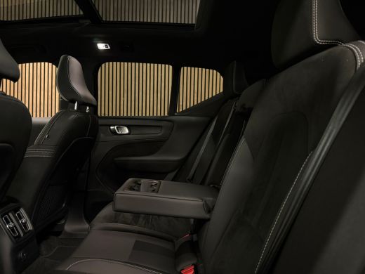 Volvo  XC40 T5 Recharge Ultimate Dark | Trekhaak | Schuifdak | Harman Kardon | Parkeercamera | All Season ban... ActivLease financial lease