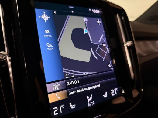 Volvo  XC40 T5 Recharge Ultimate Dark | Trekhaak | Schuifdak | Harman Kardon | Parkeercamera | All Season ban... ActivLease financial lease