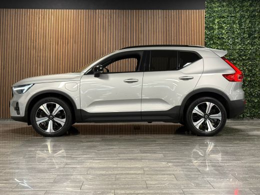 Volvo  XC40 T5 Recharge Ultimate Dark | Trekhaak | Schuifdak | Harman Kardon | Parkeercamera | All Season ban... ActivLease financial lease