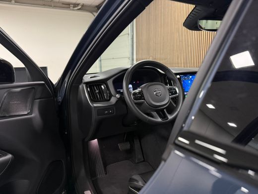 Volvo  XC60 T8 AWD Recharge Plus Dark | Luchtvering | Trekhaak | 360&deg; Camera | Harman Kardon | 455pk | Adapti... ActivLease financial lease