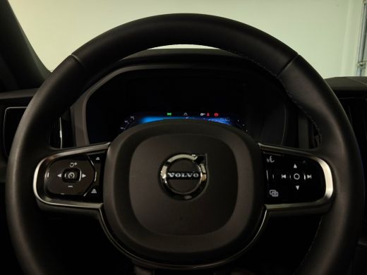 Volvo  XC60 T8 AWD Recharge Plus Dark | Luchtvering | Trekhaak | 360&deg; Camera | Harman Kardon | 455pk | Adapti... ActivLease financial lease