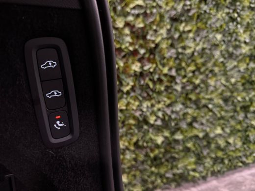 Volvo  XC90 T8 AWD Recharge Ultimate Bright | Luchtvering | Trekhaak | 360 Camera | Head-Up Display | 455pk |... ActivLease financial lease