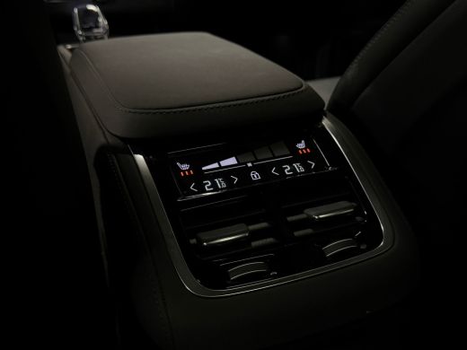 Volvo  XC90 T8 AWD Recharge Ultra Dark | Full Option! | Bowers & Wilkins | Luchtvering | Stoelventilatie | Tr... ActivLease financial lease