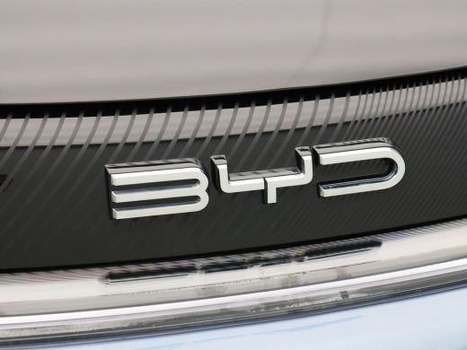 BYD DOLPHIN Design 60.4 kWh 204 Pk | Stoelverwarming | 360 Camera | Panoramadak | Adaptive Cruise | Warmtepom... ActivLease financial lease
