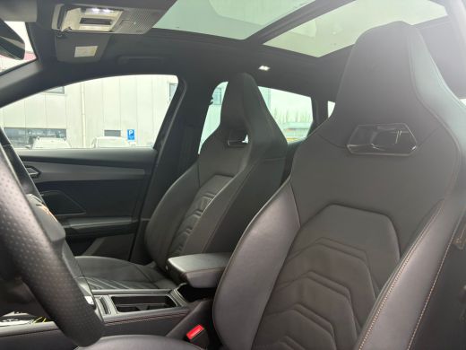CUPRA Formentor 1.5 TSI e-Hybrid 272 pk VZ Performance | Panoramadak | Wegklapbare Trekhaak | Rondomzicht camera ... ActivLease financial lease
