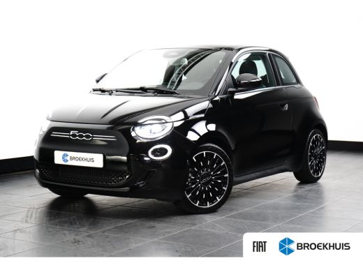 Fiat 500 3+1 Icon 42 kWh l Pano Dak l Camera l 17" Velgen l Full LED Dagrij l Navigatie l Cr Control l Dod... ActivLease financial lease