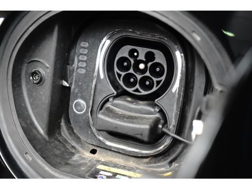 Fiat 500 3+1 Icon 42 kWh l Pano Dak l Camera l 17" Velgen l Full LED Dagrij l Navigatie l Cr Control l Dod... ActivLease financial lease