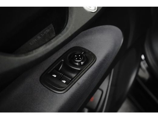 Fiat 500 3+1 Icon 42 kWh l Pano Dak l Camera l 17" Velgen l Full LED Dagrij l Navigatie l Cr Control l Dod... ActivLease financial lease