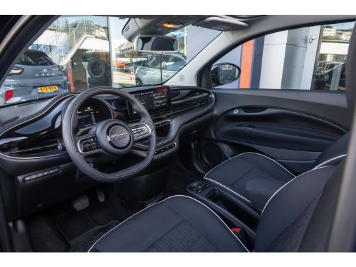 Fiat 500C Icon 42 kWh | Camera | Apple Carplay/Android Auto | Voorstoelen verwarmd | Digitaal dashboard | N... ActivLease financial lease