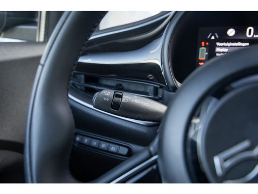 Fiat 500C Icon 42 kWh | Camera | Apple Carplay/Android Auto | Voorstoelen verwarmd | Digitaal dashboard | N... ActivLease financial lease