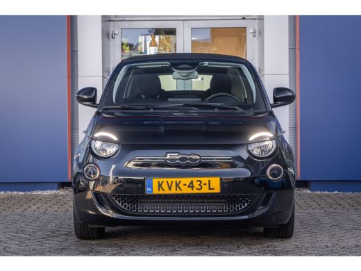 Fiat 500C Icon 42 kWh | Camera | Apple Carplay/Android Auto | Voorstoelen verwarmd | Digitaal dashboard | N... ActivLease financial lease