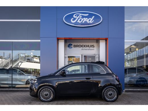 Fiat 500C Icon 42 kWh | Camera | Apple Carplay/Android Auto | Voorstoelen verwarmd | Digitaal dashboard | N... ActivLease financial lease