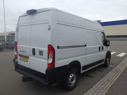 Fiat Ducato L2H2 2.2 140 PK 3.5t Heavy 8 JAAR FABRIEKSGARANTIE | CARPLAY | TREKHAAK | 10" SCHERM + NAVI + CAMERA ActivLease financial lease