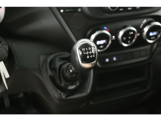 Iveco Daily 35S16V 2.3 157PK L2H2 | 3500KG Trekgew. | Clima | 3 Zits | Parkeersens. ActivLease financial lease
