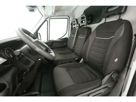 Iveco Daily 35S16V 2.3 157PK L2H2 | 3500KG Trekgew. | Clima | 3 Zits | Parkeersens. ActivLease financial lease