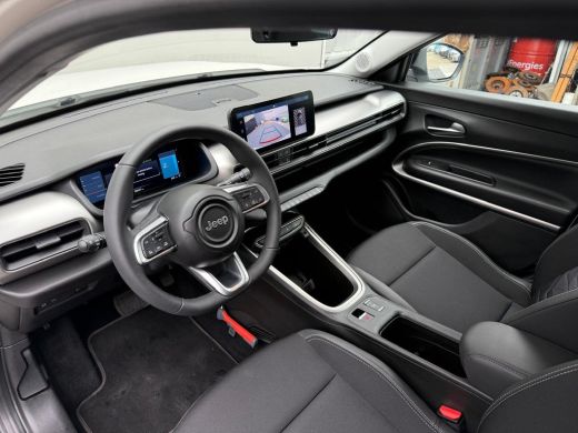 Jeep Avenger Altitude 54 kWh ACHTERUITRIJCAMERA| AIRCO AUTOMATISCH| ADAPTIEVE CRUISE CONTROL| KEYLESS ENTRY| V... ActivLease financial lease