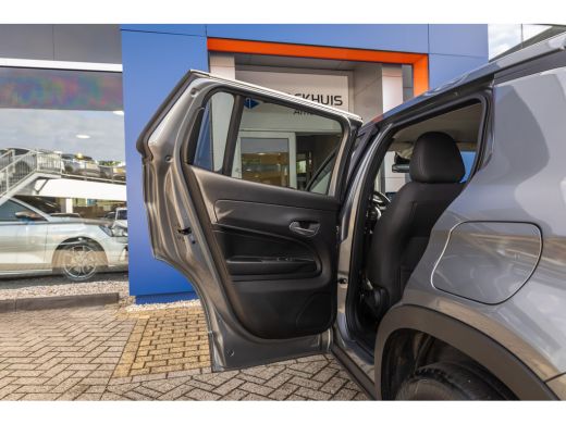 Jeep Avenger Altitude 54 kWh | Adaptive Cruise Control | Parkeersensoren achter | Full-LED koplampen | Apple C... ActivLease financial lease