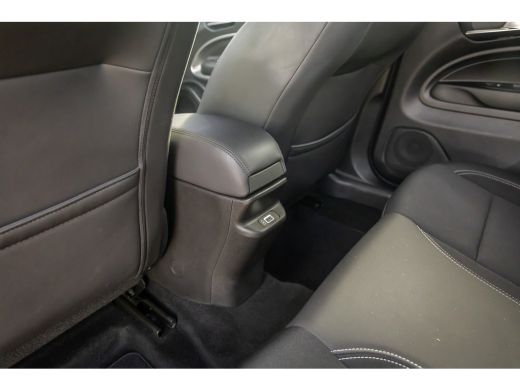 Jeep Avenger Altitude 54 kWh | Adaptive Cruise Control | Parkeersensoren achter | Full-LED koplampen | Apple C... ActivLease financial lease