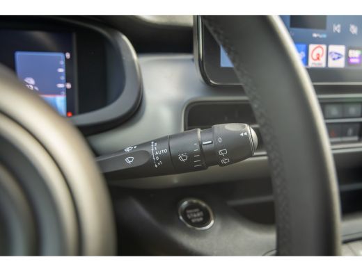 Jeep Avenger Altitude 54 kWh | Adaptive Cruise Control | Parkeersensoren achter | Full-LED koplampen | Apple C... ActivLease financial lease