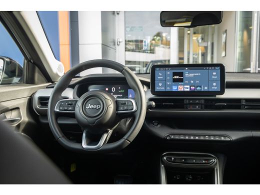Jeep Avenger Altitude 54 kWh | Adaptive Cruise Control | Parkeersensoren achter | Full-LED koplampen | Apple C... ActivLease financial lease