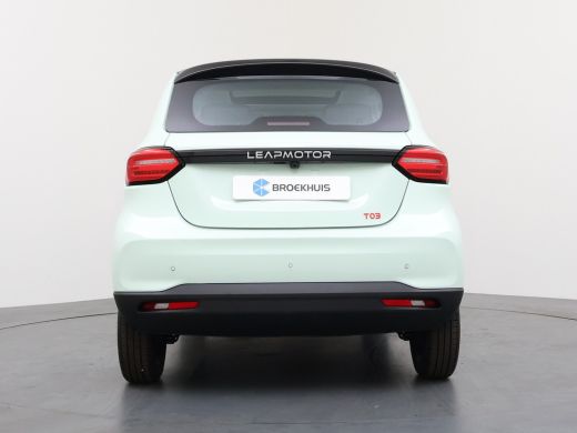 Leapmotor T03 Design 37.3 kWh | Achteruitrijcamera | Cruise control adaptief | Keyless start ActivLease financial lease