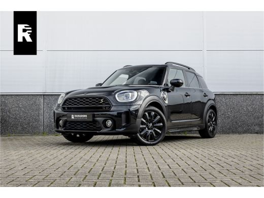 Mini Countryman 1.5 Cooper S E ALL4 Leder / Camera / 18 inch / Carplay ActivLease financial lease