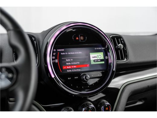 Mini Countryman 1.5 Cooper S E ALL4 Leder / Camera / 18 inch / Carplay ActivLease financial lease