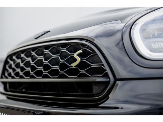Mini Countryman 1.5 Cooper S E ALL4 Leder / Camera / 18 inch / Carplay ActivLease financial lease