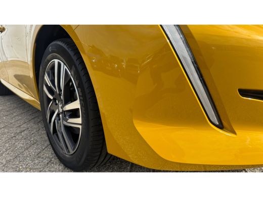 Peugeot 208 1.2 PURETECH 100PK ALLURE PACK / NAVI / LEDER / CLIMA / FULL-LED / PDC / 16" LMV / APPLE CARPLAY ... ActivLease financial lease