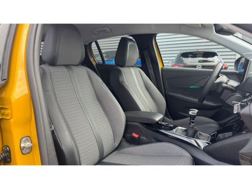 Peugeot 208 1.2 PURETECH 100PK ALLURE PACK / NAVI / LEDER / CLIMA / FULL-LED / PDC / 16" LMV / APPLE CARPLAY ... ActivLease financial lease