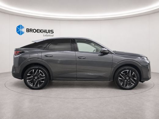 Peugeot 3008 1.2 HYBRID 145PK ALLURE AUTOMAAT / NAVI / LEDER / CLIMA / FULL-LED / 19" LMV / KEYLESS / CAMERA /... ActivLease financial lease