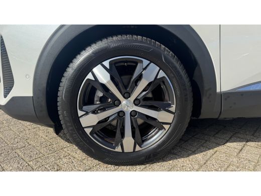 Peugeot 3008 1.2 PURETECH 130PK GT PACK AUTOMAAT / NAVI / LEDER / CLIMA / PDC / 19" LMV / APPLE CARPLAY / FOCA... ActivLease financial lease