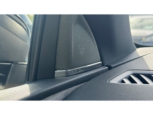 Peugeot 3008 1.2 PURETECH 130PK GT PACK AUTOMAAT / NAVI / LEDER / CLIMA / PDC / 19" LMV / APPLE CARPLAY / FOCA... ActivLease financial lease